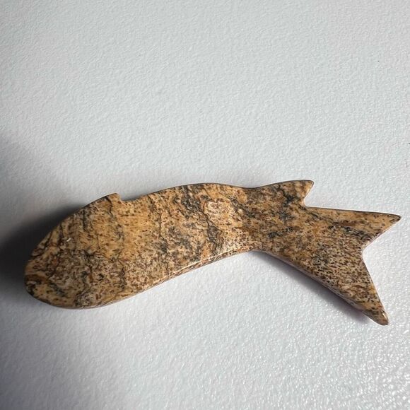 Jasper Mini Fish Carving‎ Sculpture - Picture 5 of 10
